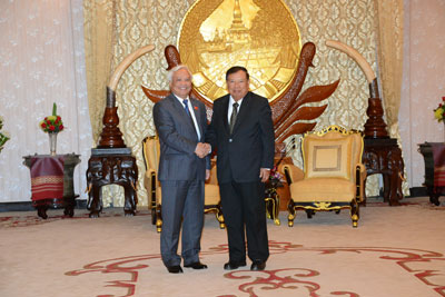 ການນຳພັກ ແລະ ລັດ ສປປລາວ ຕ້ອນຮັບຮອງປະທານສະພາແຫ່ງຊາດ ອວງຈູລິວ